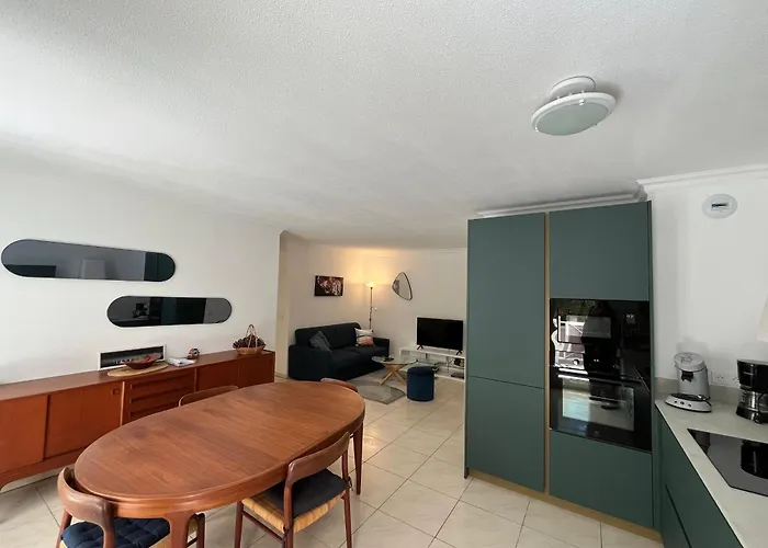 T3 Avec Terrasse, Parking, Proche Commerces Et Plages - Centre - Fr-1-319-15 Apartment *
